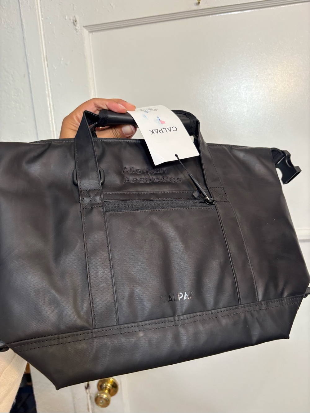 NWT CalPak Insulated 8L Soft-Sided Cooler in Black - Picture 2 of 6